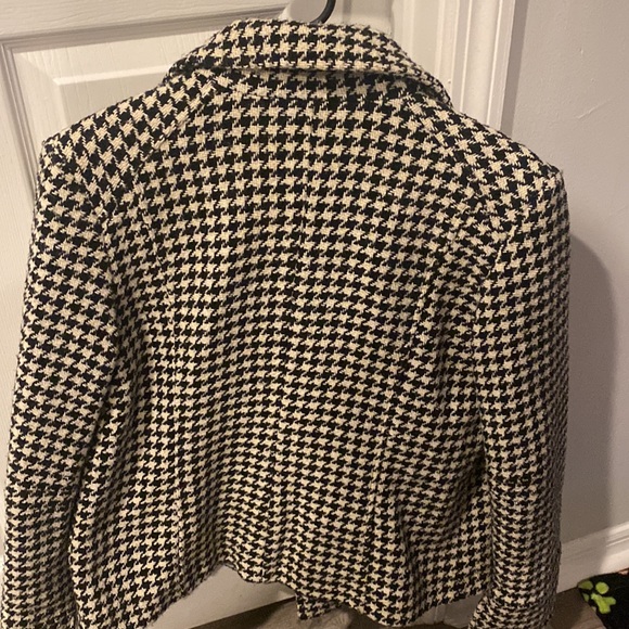 Jacket - Picture 3 of 4